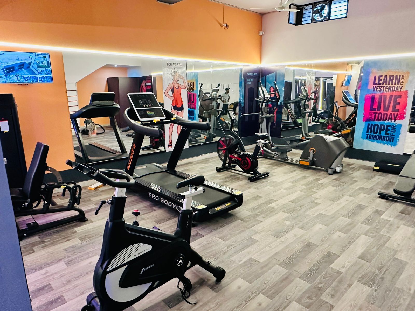 Cardio floor and mirrored training space inside D Fitness Gym